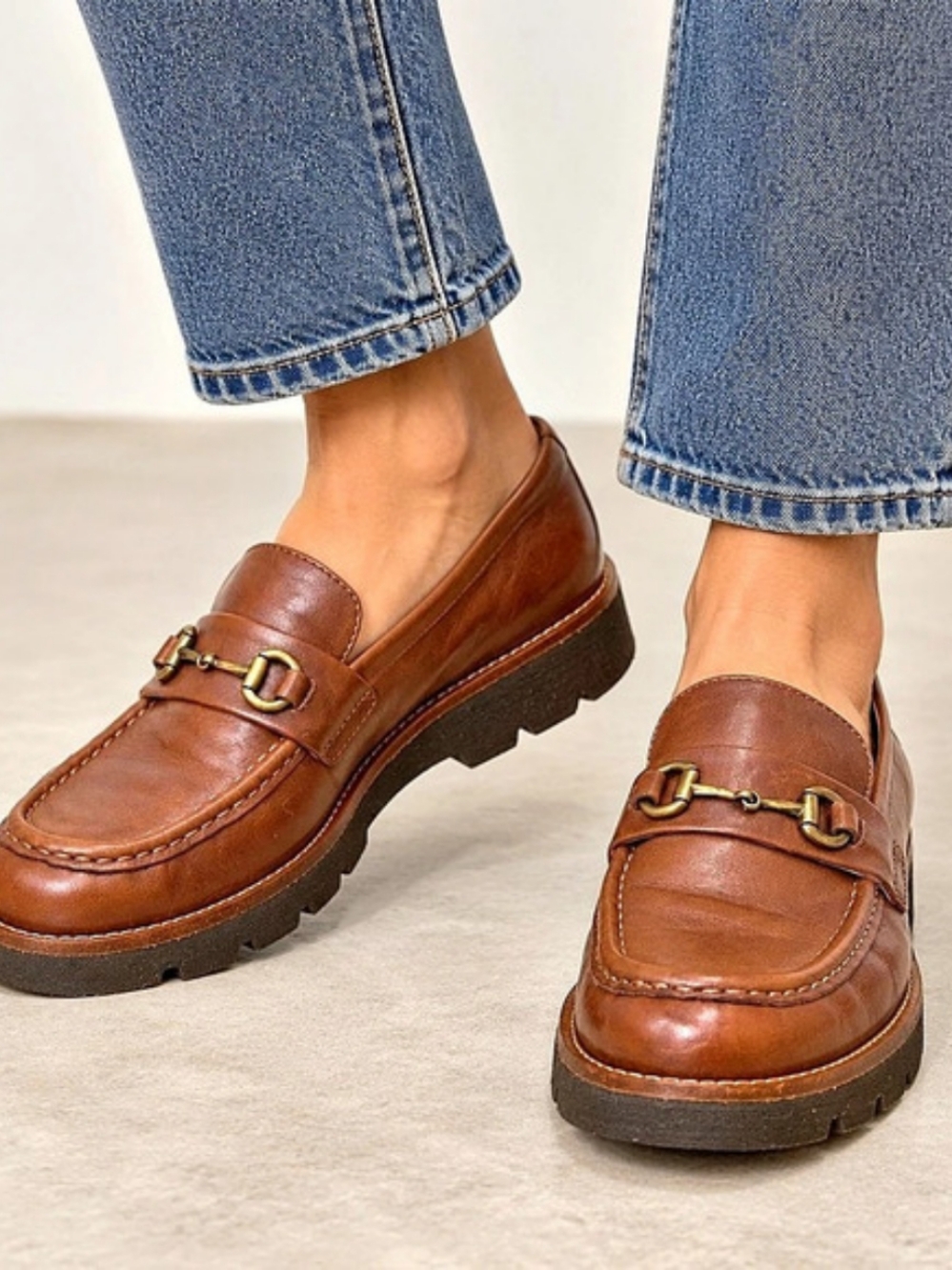 Sofft Brown Leather Horsebit Lug Sole Loafers Women’s Size 9M